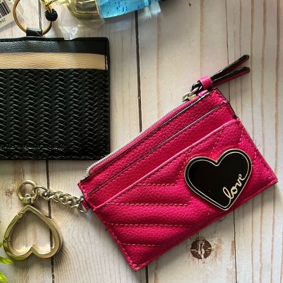 Victoria’s Secrets Card & Coin Wallet - Picture 3 of 10